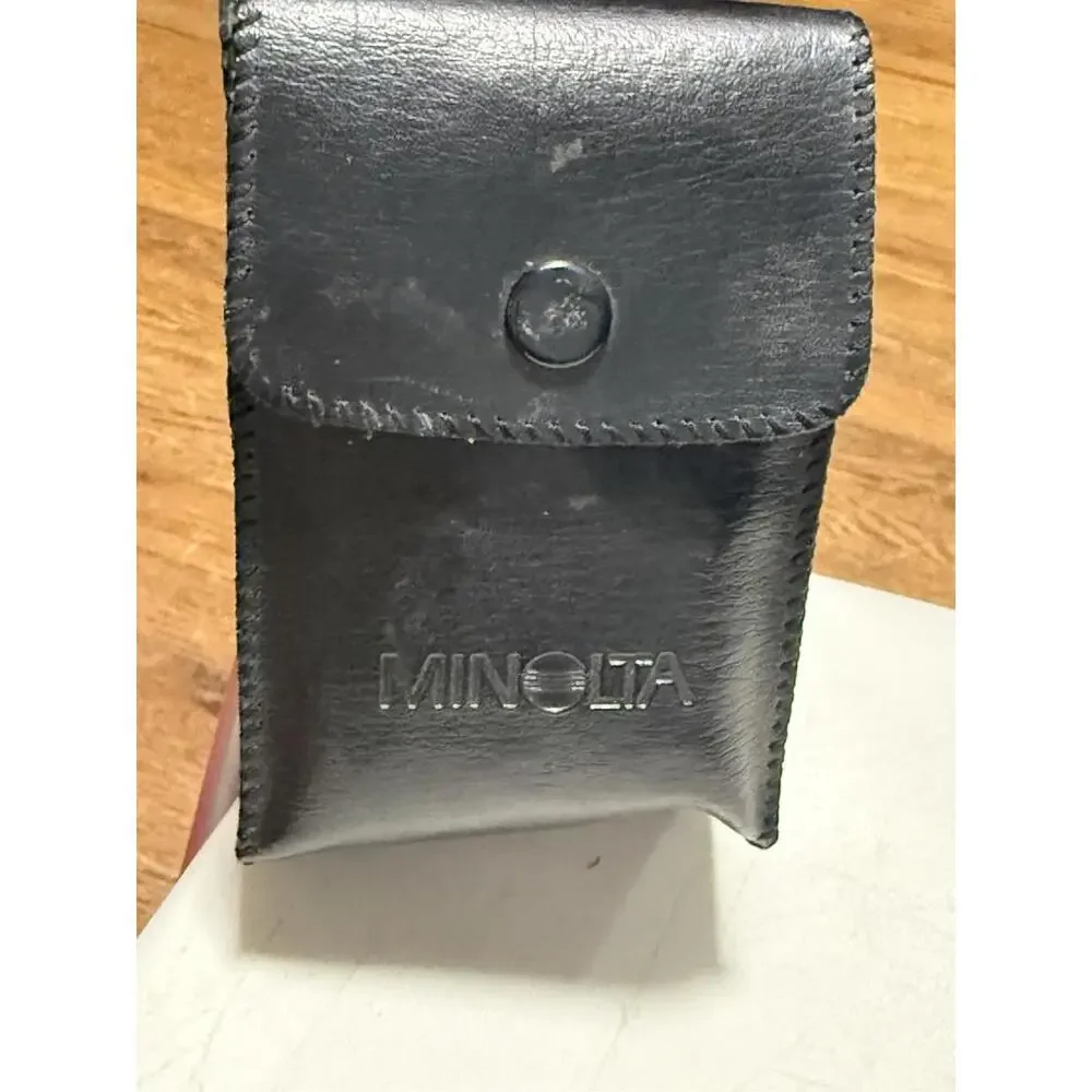 Minolta Auto 200X Shoe Mount Flash Photoflash Unit 946 D